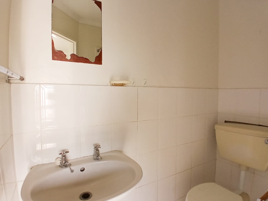 1 Bedroom Property for Sale in Protea Heights Western Cape